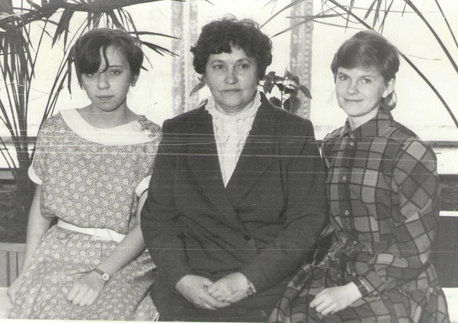 Оля Лешатова, Галя Савченко 6 апреля 1989